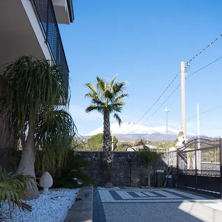 Etna Luxury Room-house Guest house Ragalna