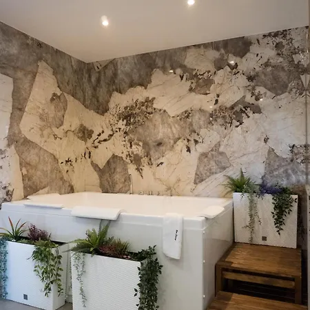 Etna Luxury Room-house *