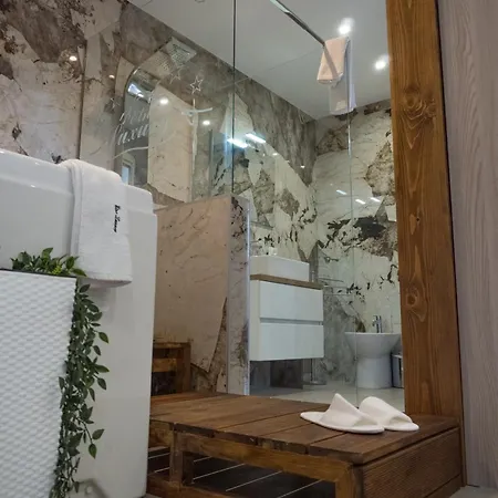 Etna Luxury Room-house *